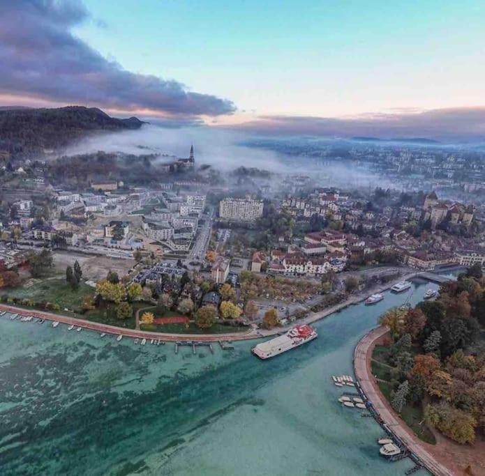 Le Panorama - Vue Lac Et Montagne Avec Parking Annecy Luaran gambar
